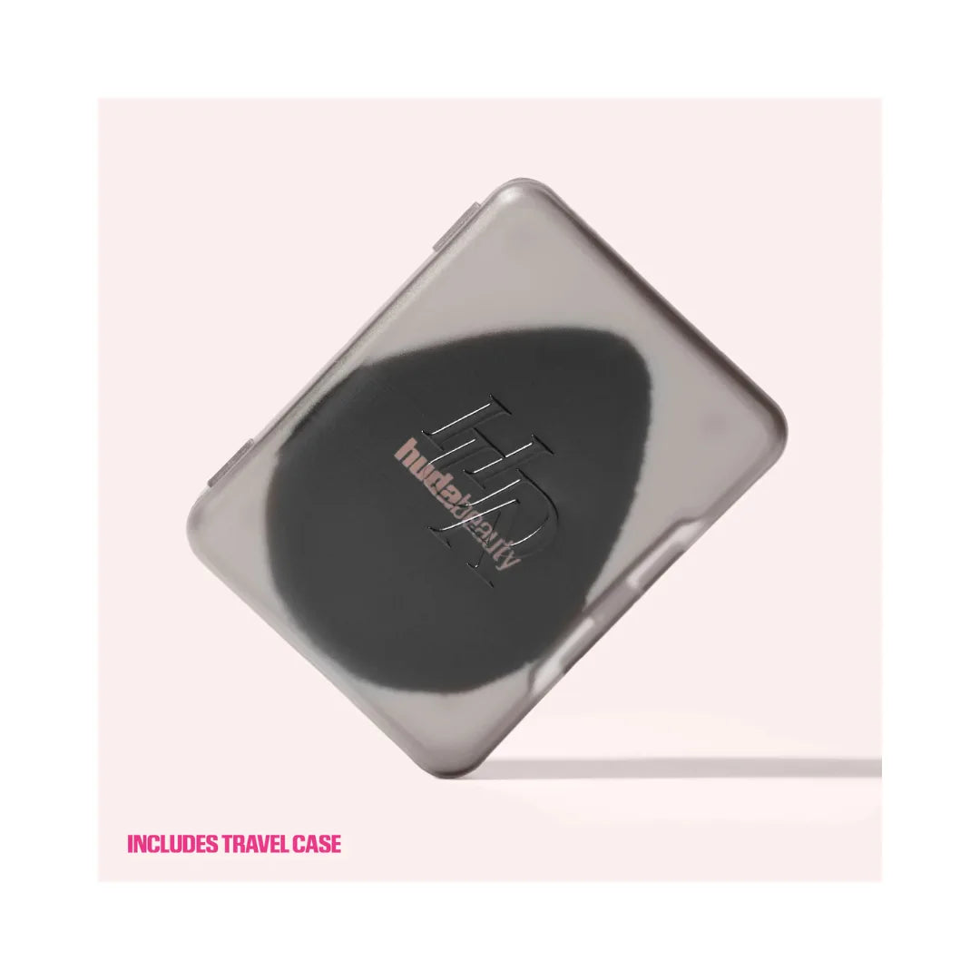 HUDA BEAUTY Easy Bake Marshmallow Puff & Sponge
