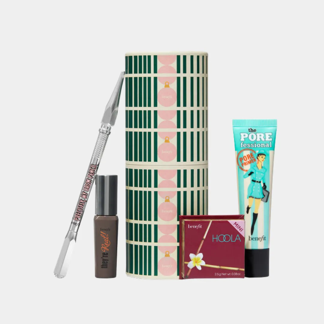 BENEFIT COSMETICS Giftin’ Goodies Makeup Set