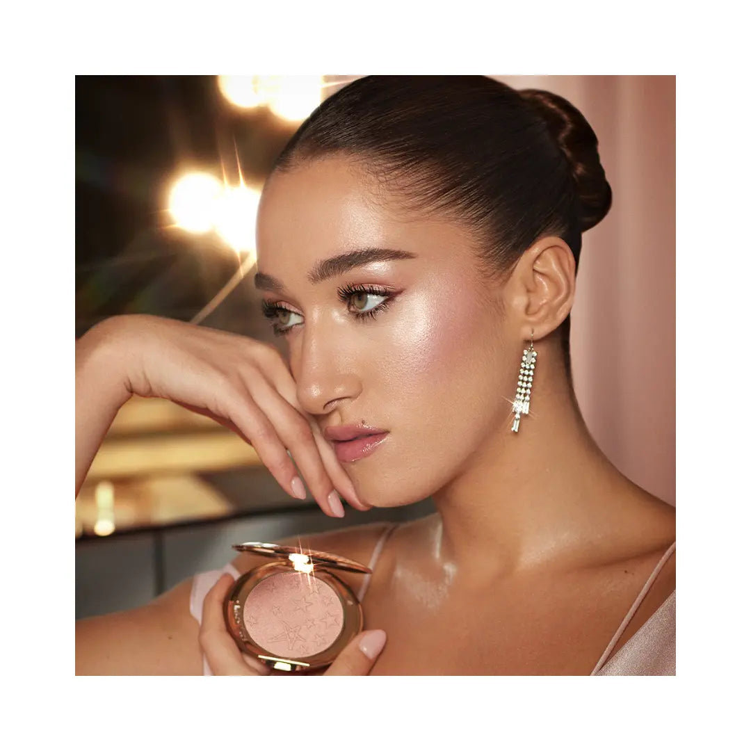 CHARLOTTE TILBURY Glow Glide Face Architect Highlighter