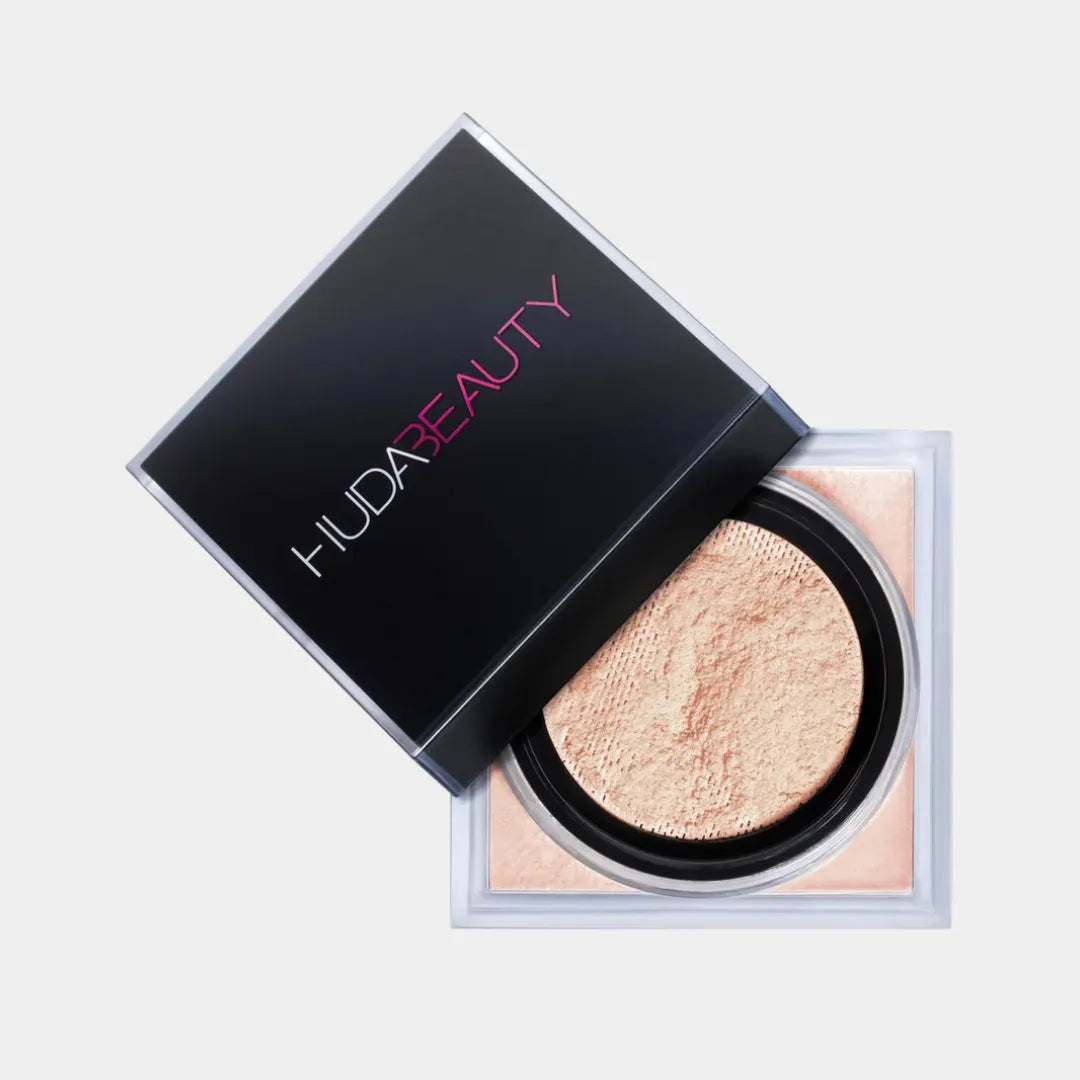HUDA BEAUTY Easy Bake Loose Baking & Setting Powder