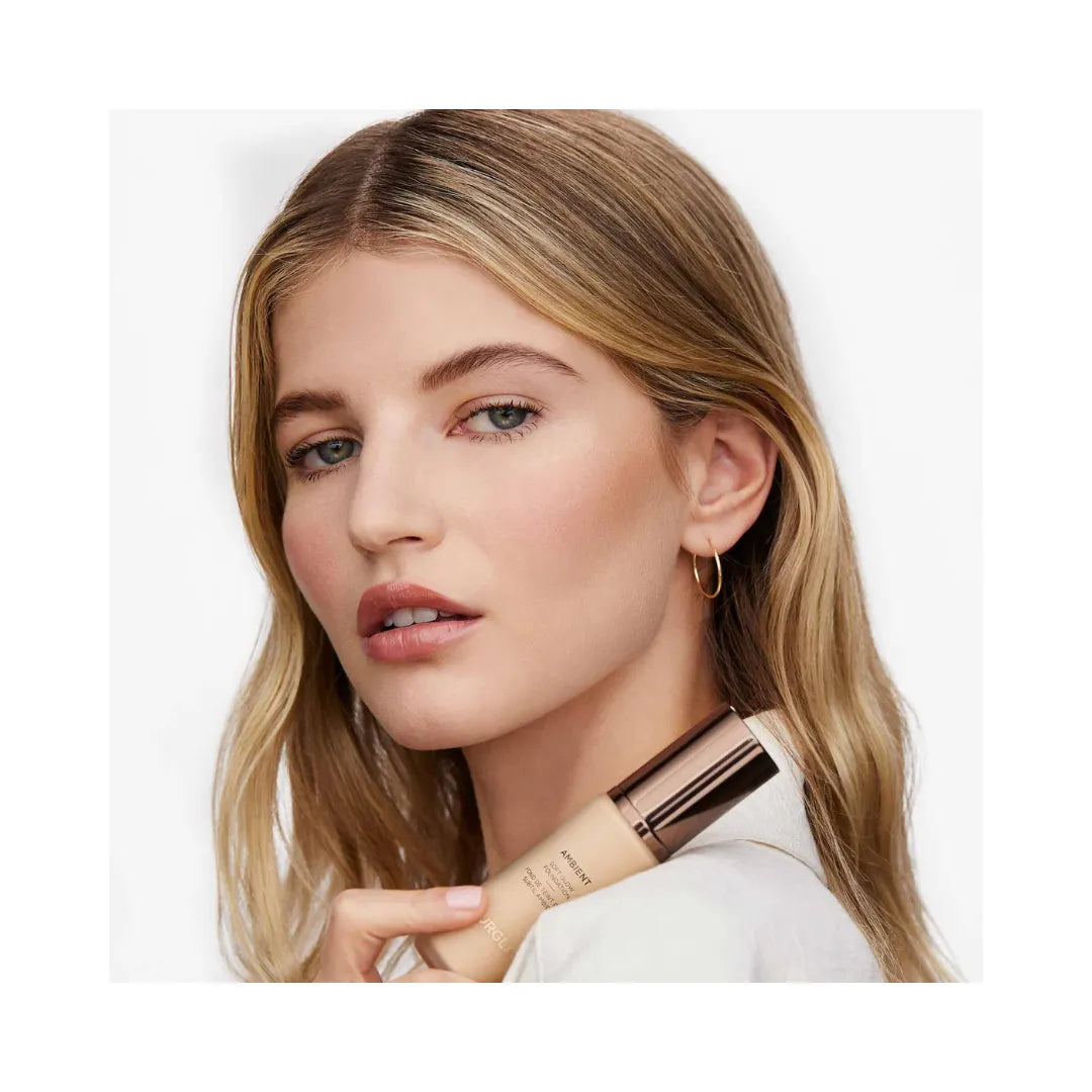 HOURGLASS Ambient Soft Glow Foundation