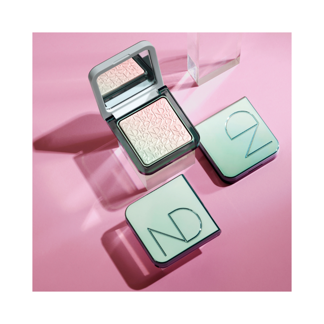 NATASHA DENONA Pastel Plexi Glow Highlighter