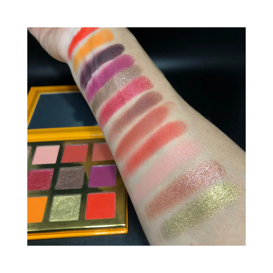 ACE BEAUTE Limited Edition Falling For You Eyeshadow Palette
