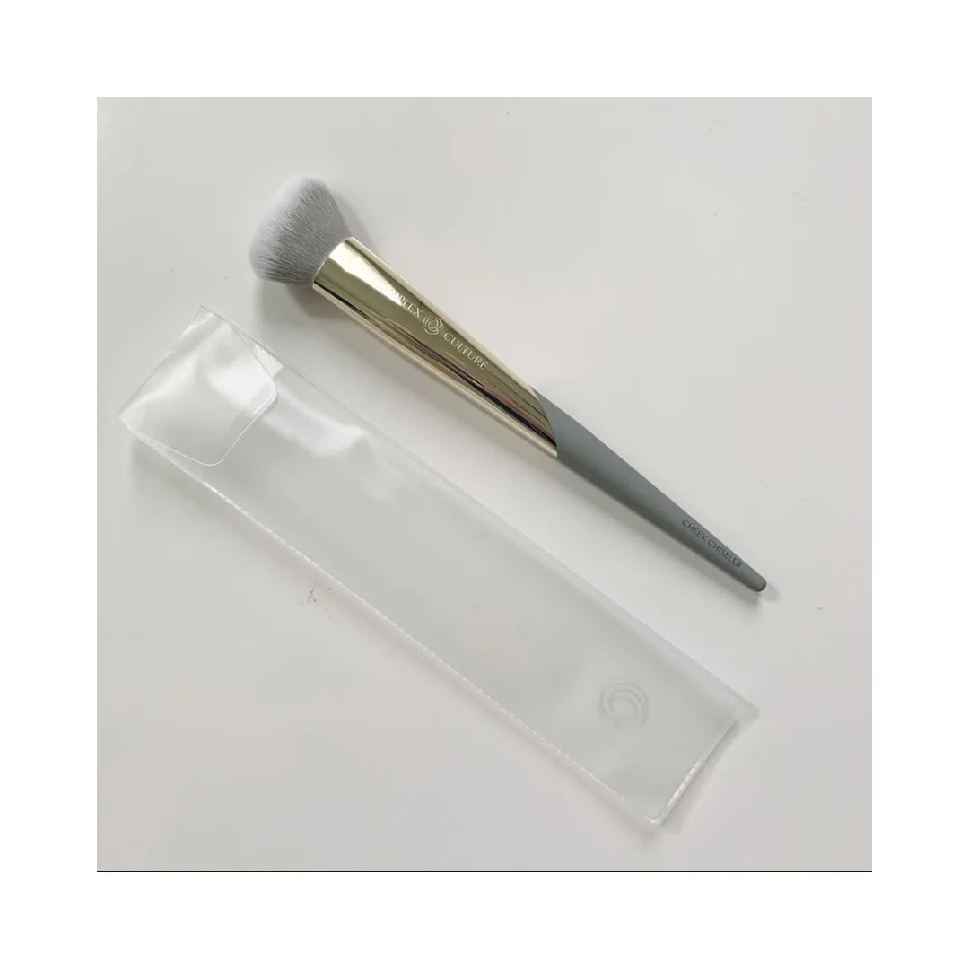 COMPLEX CULTURE BEAUTY Cheek Chiseler Brush