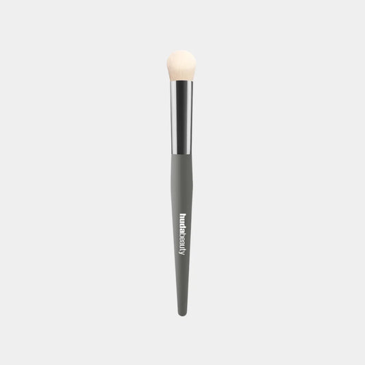 HUDA BEAUTY Undereye Buff Brush