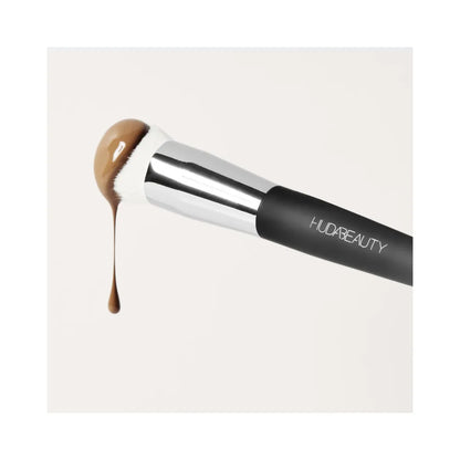 HUDA BEAUTY Base Brush