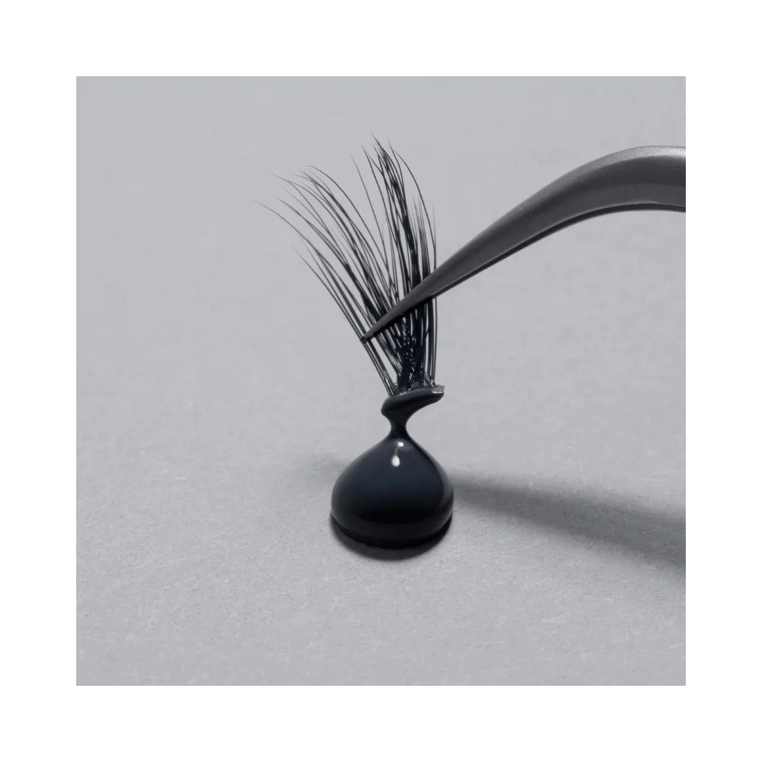 HUDA BEAUTY Waterproof Lash Glue