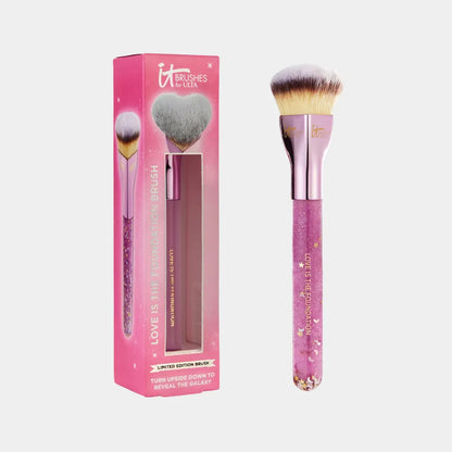 IT COSMETICS Love is the Foundation Brush
