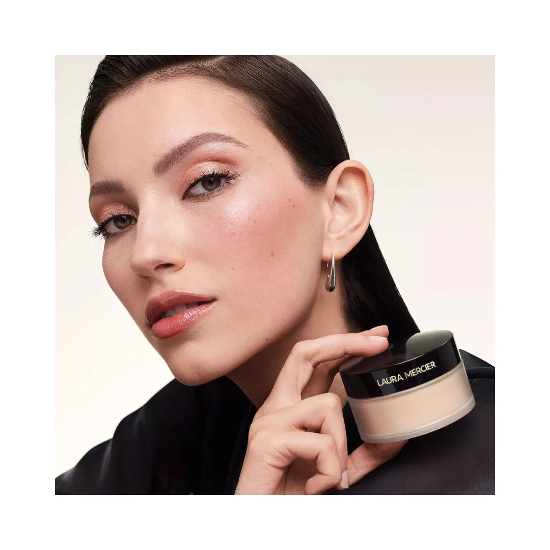 LAURA MERCIER  Indulgent Icons Ultra-Blur Translucent Loose Setting Powder & Velour Puff Set