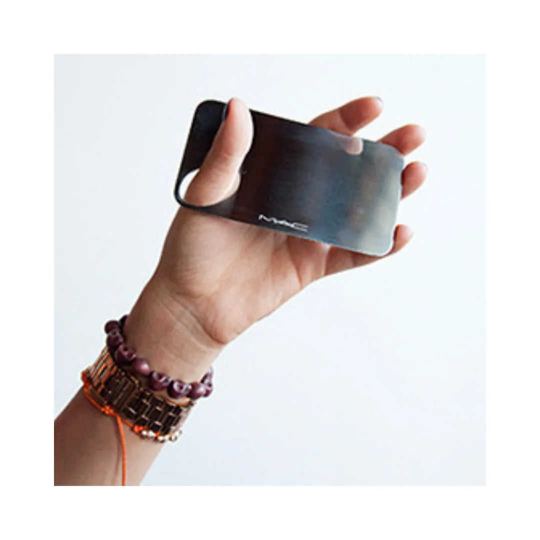 MAC COSMETICS Stainless Steel Mixing Palette