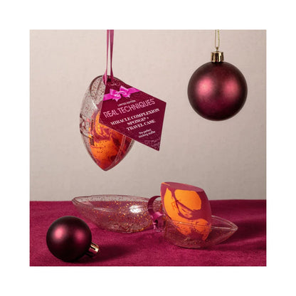 REAL TECHNIQUES Miracle Complexion Sponge + Travel Case Ornament