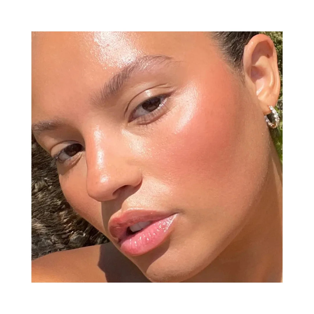 RHODE Pocket Blush - Tan Line