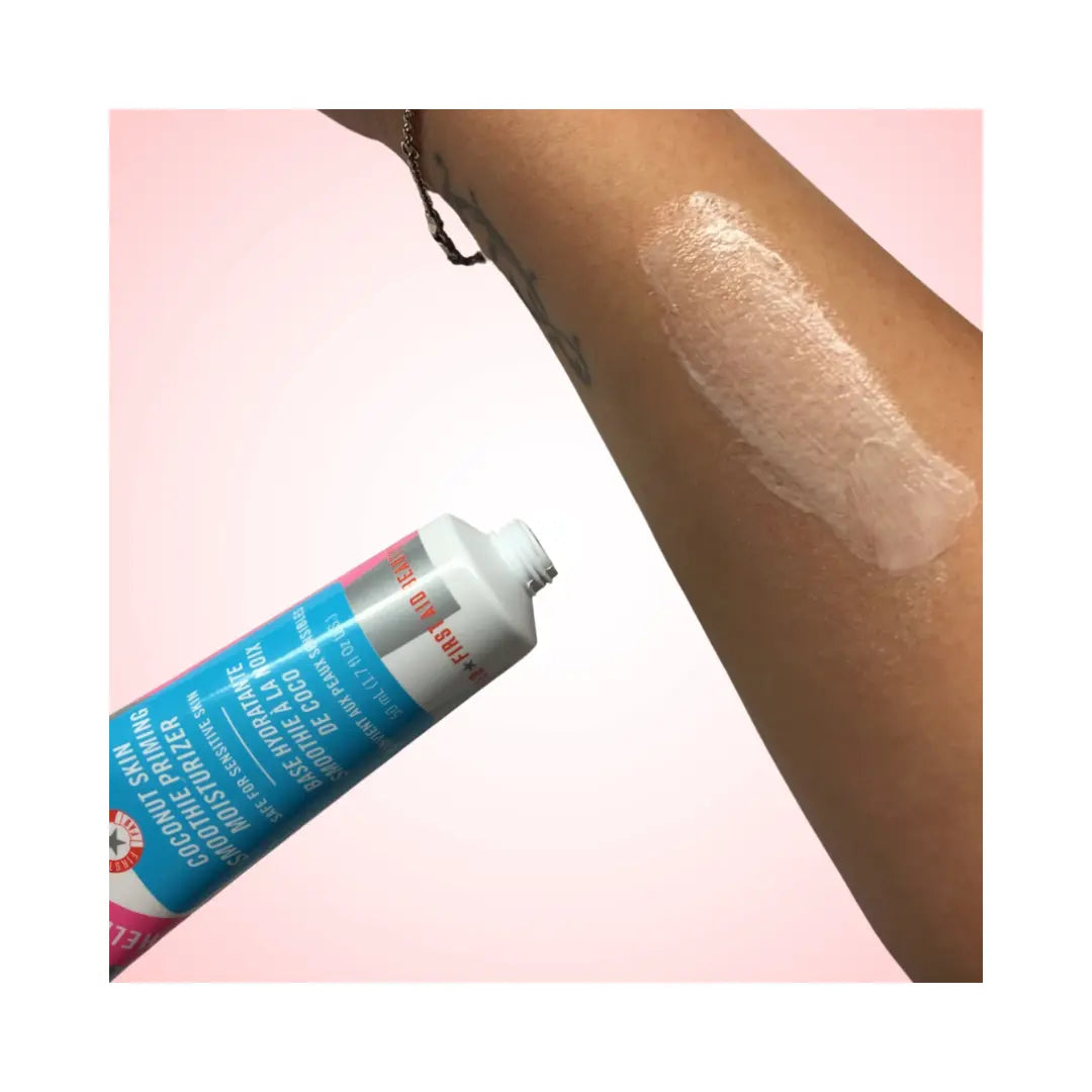 FIRST AID BEAUTY Hello FAB Coconut Skin Smoothie Priming Moisturizer