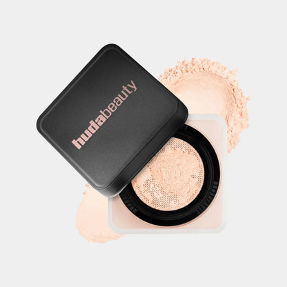 HUDA BEAUTY Easy Bake Loose Baking & Setting Powder