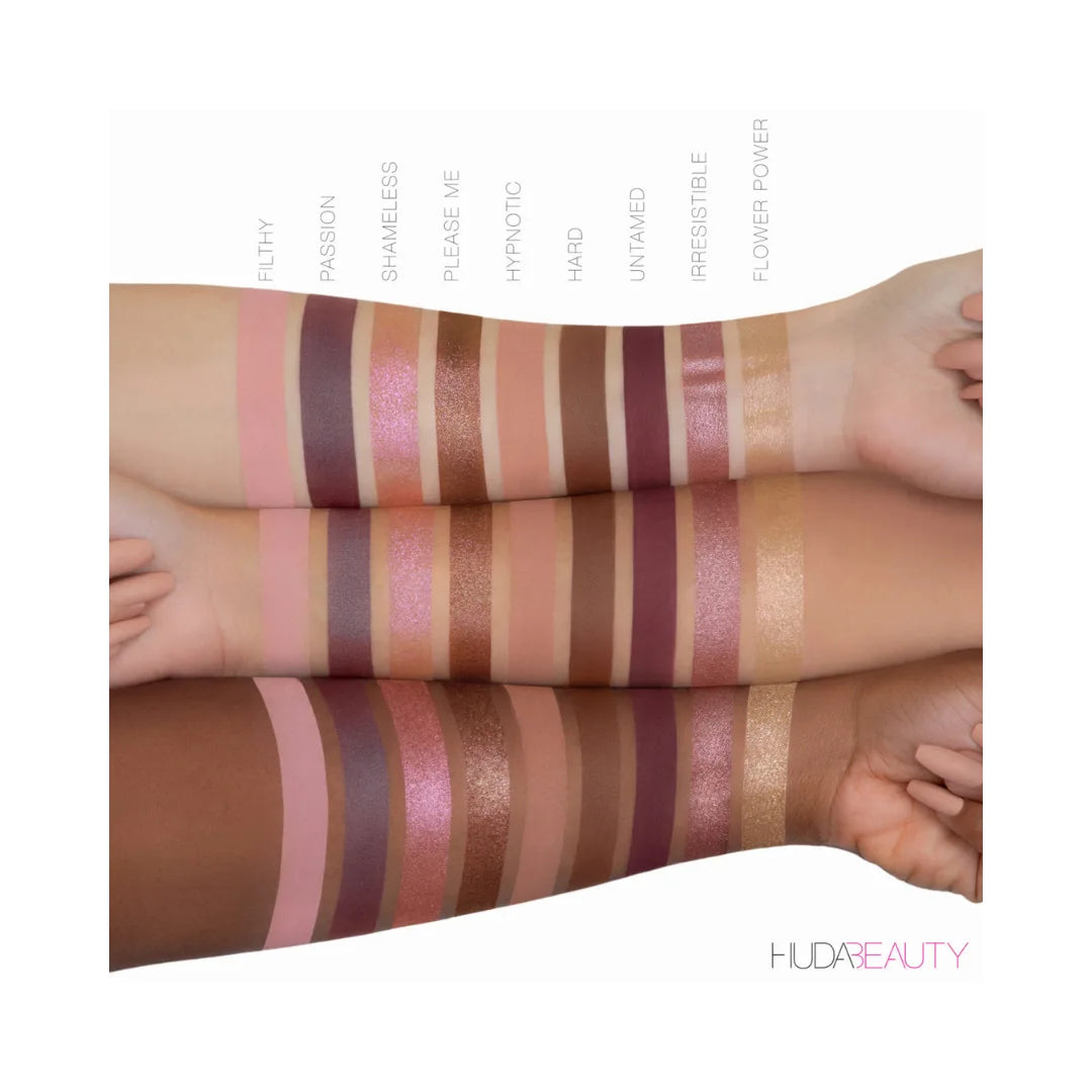 HUDA BEAUTY Naughty Nude Eyeshadow Palette