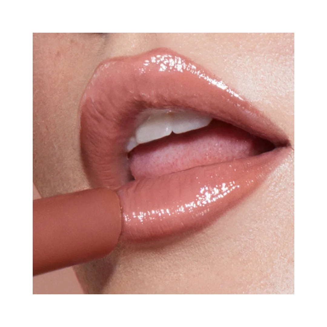 MAKEUP BY MARIO MoistureGlow Plumping Lip Serum