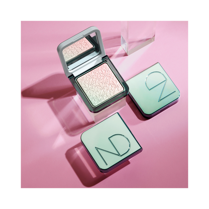 NATASHA DENONA Pastel Plexi Glow Highlighter