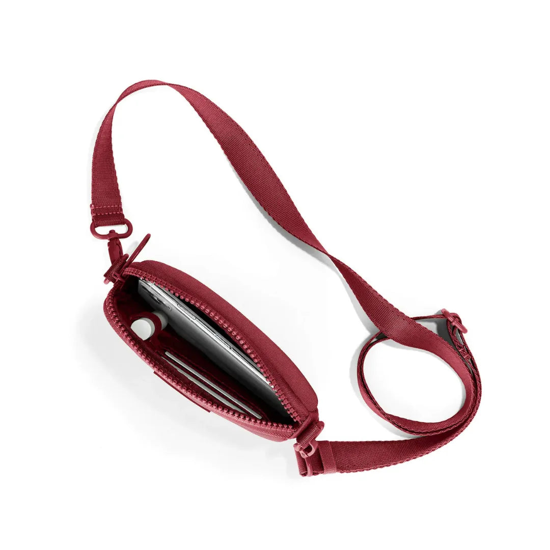 SEPHORA COLLECTION Dagne Dover Mara Phone Sling